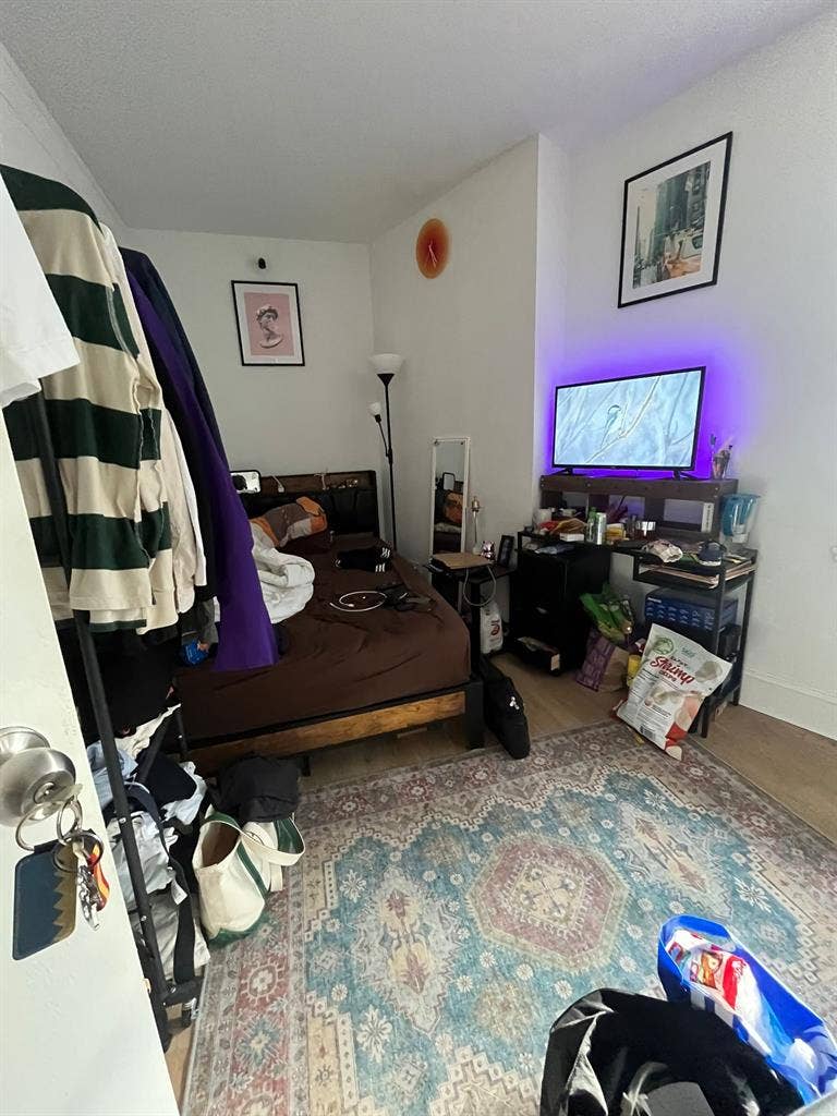 🔥Spacious Room in Midtown South🔥