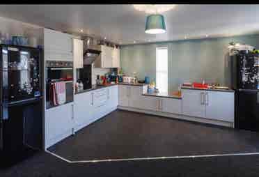 Student Flat Share(newly furnished)