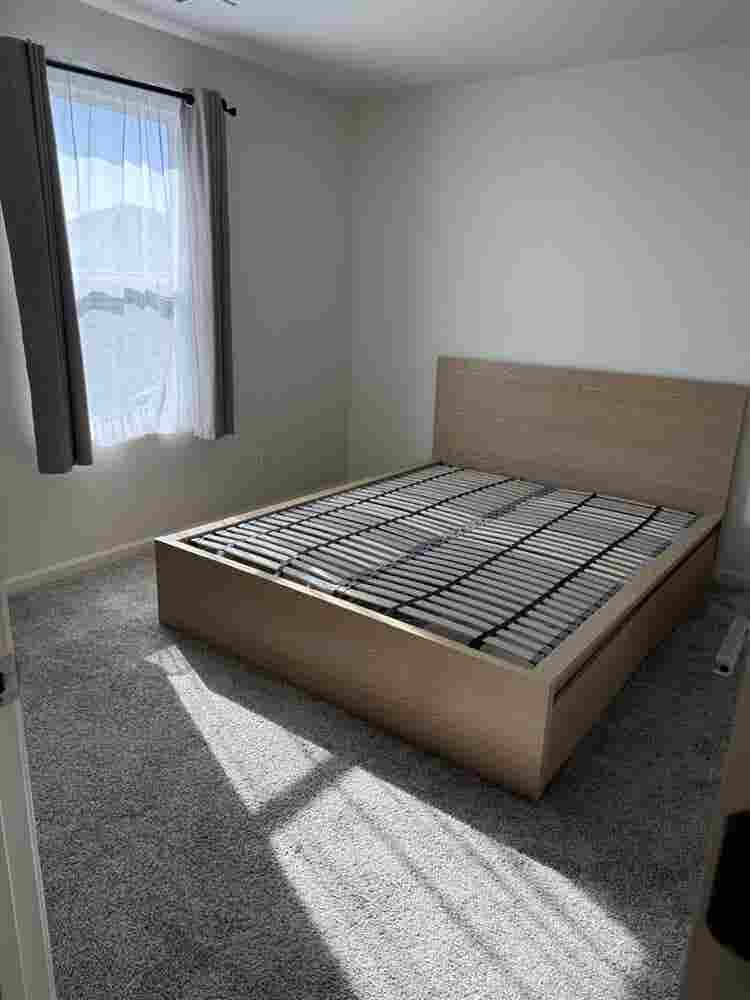 Nice room with walk-in closet.
