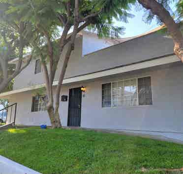 2 BR Townhouse Uptown Whittier