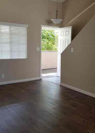 2 BR Townhouse Uptown Whittier