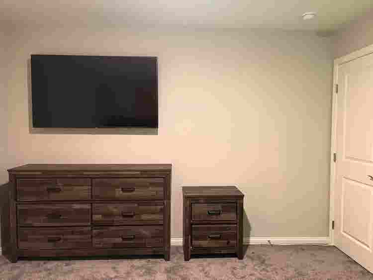 Furnished Room in New Homee