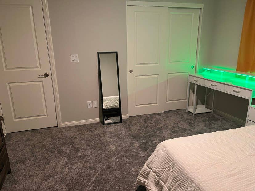 Furnished Room in New Homee