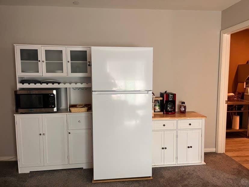 Furnished Room in New Homee
