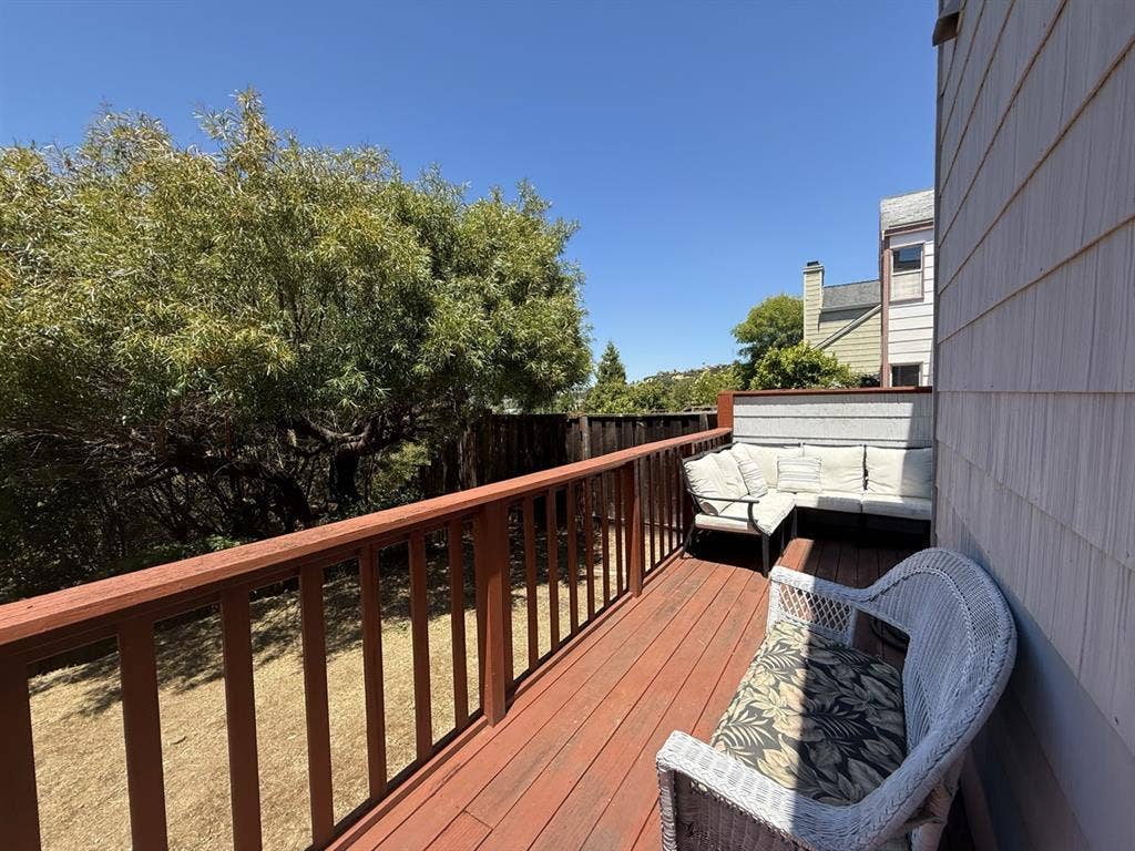 2 Bedrooms for Rent in Cozy 3B Home