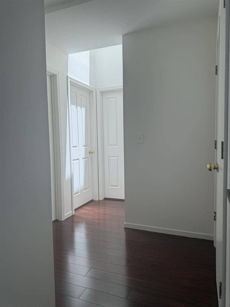 2 Bedrooms for Rent in Cozy 3B Home