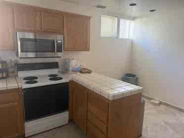 2 Bedrooms for Rent in Cozy 3B Home