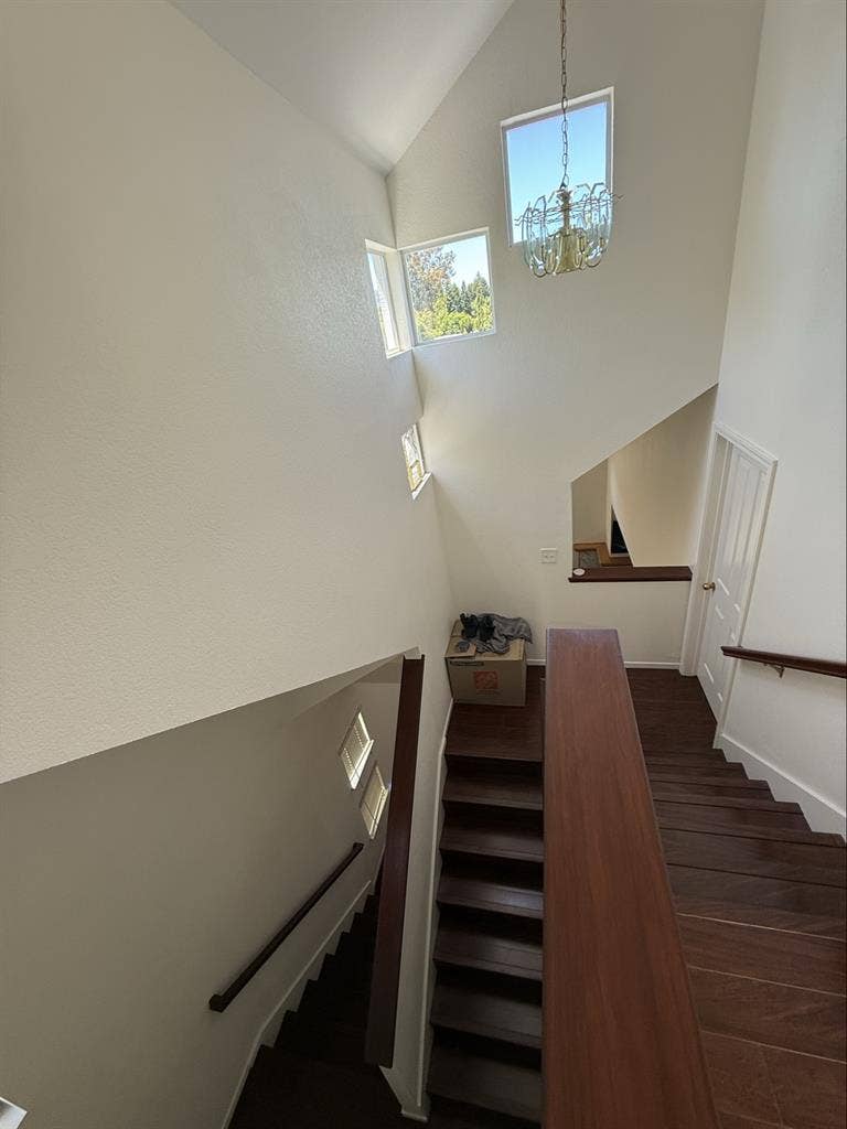 2 Bedrooms for Rent in Cozy 3B Home