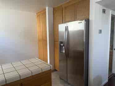 2 Bedrooms for Rent in Cozy 3B Home
