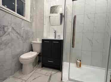 ROOM FOR RENT THIS SUMMER (URGENT)