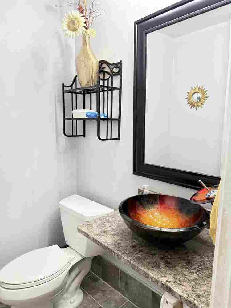 Nice clean room in respectful home
