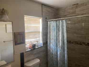 Roommates needed 4 bdrm available