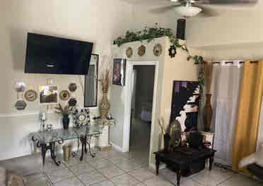 Roommates needed 4 bdrm available