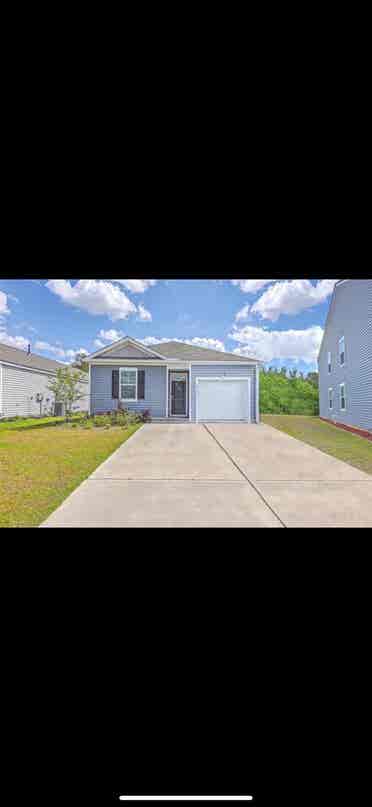 3 Bedrooms for Rent!
