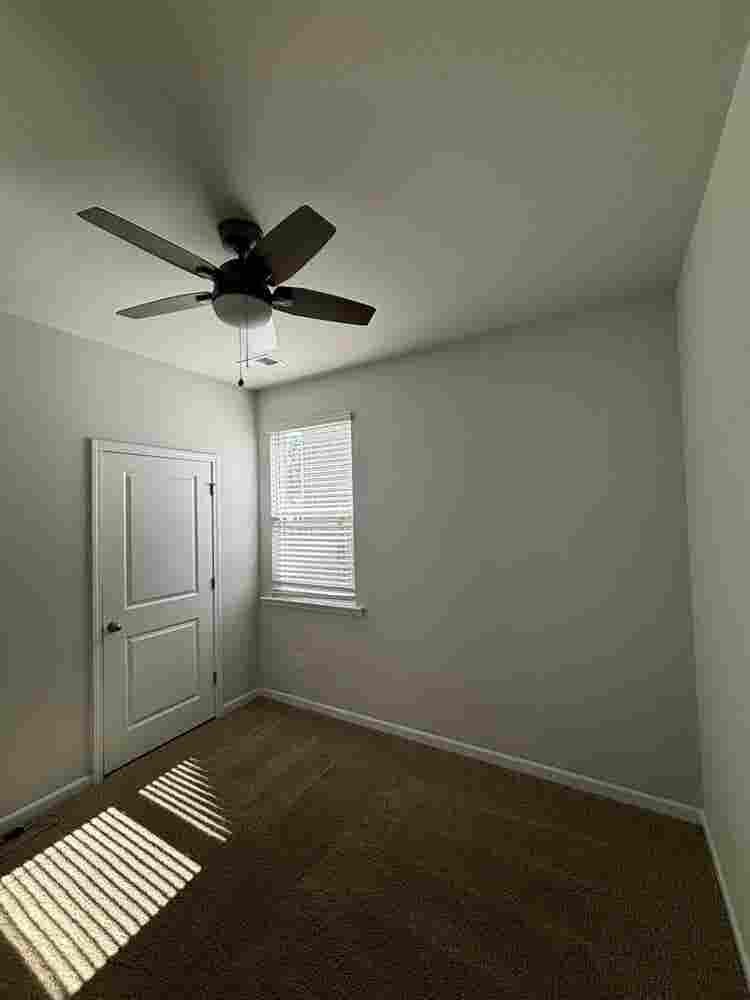 3 Bedrooms for Rent!