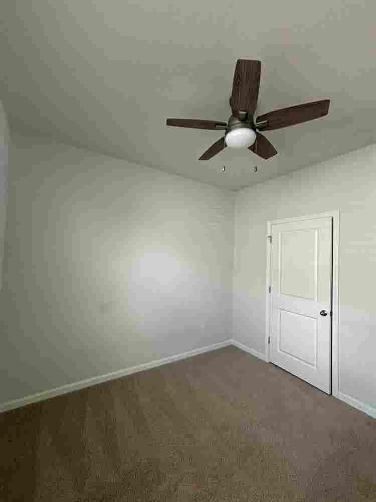 3 Bedrooms for Rent!