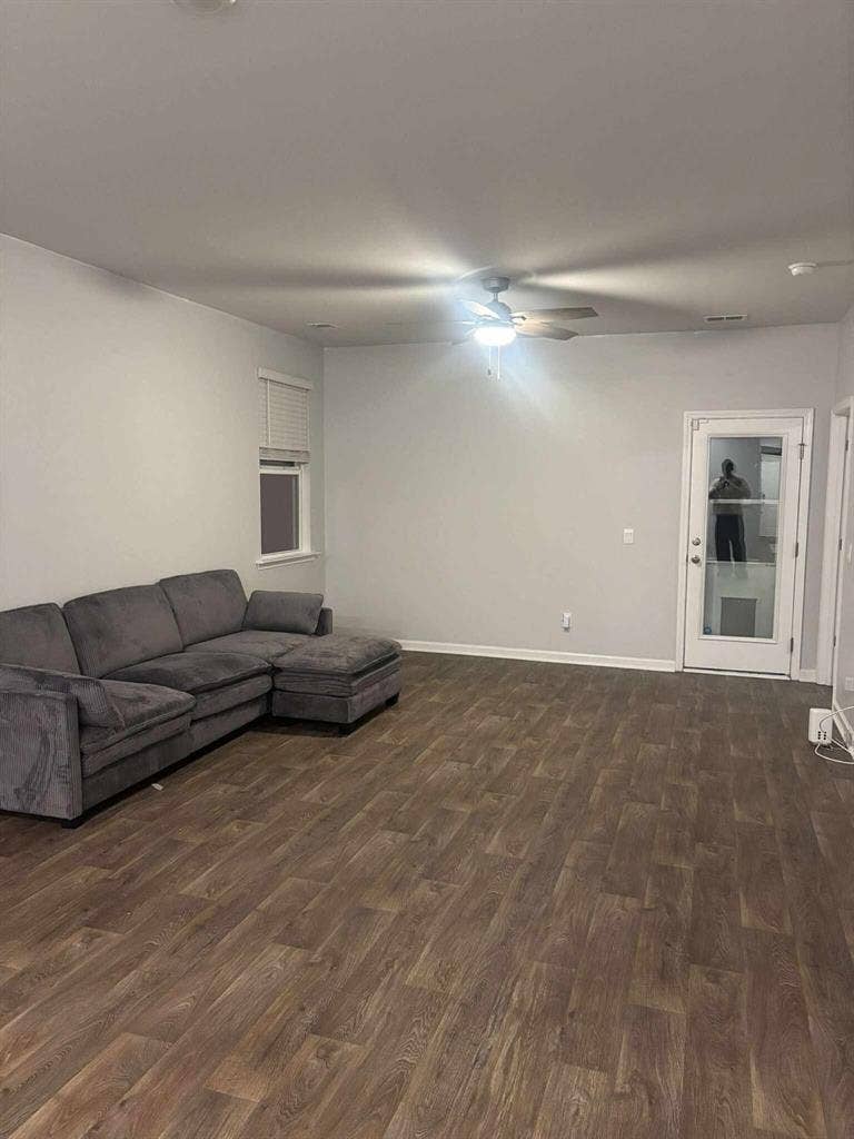 Discount on first month Rent!