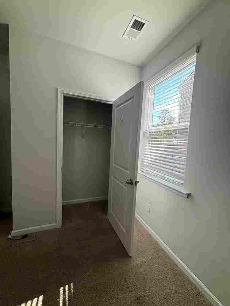 3 Bedrooms for Rent!