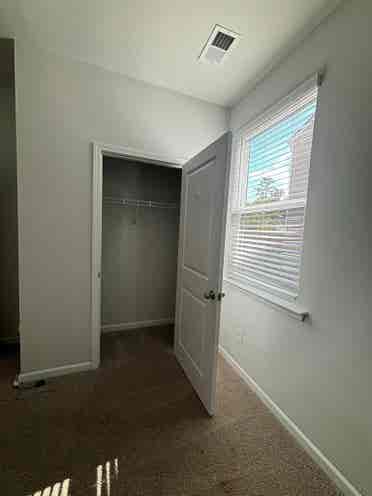 3 Bedrooms for Rent!