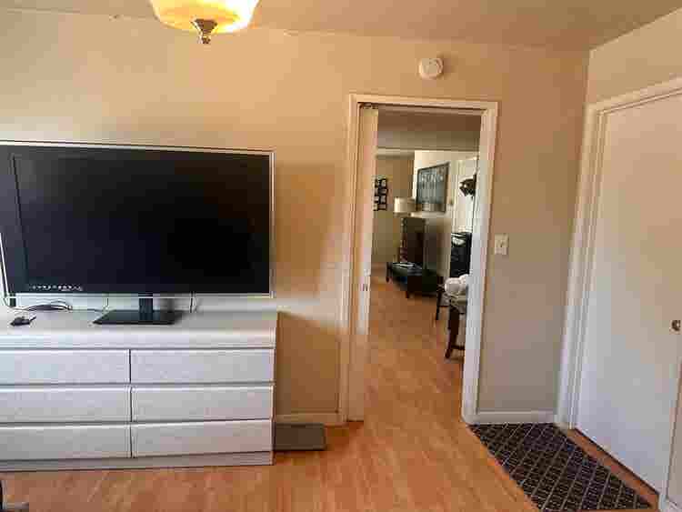 Single Room with Private Bathroom