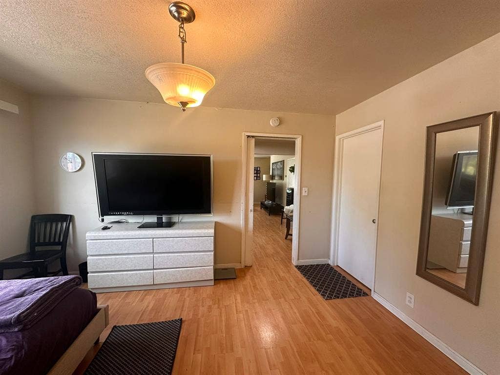 Single Room with Private Bathroom
