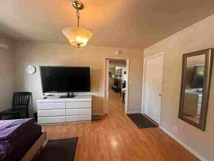 Single Room with Private Bathroom