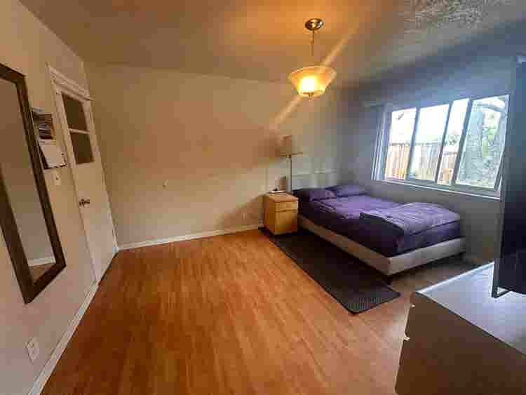 Single Room with Private Bathroom