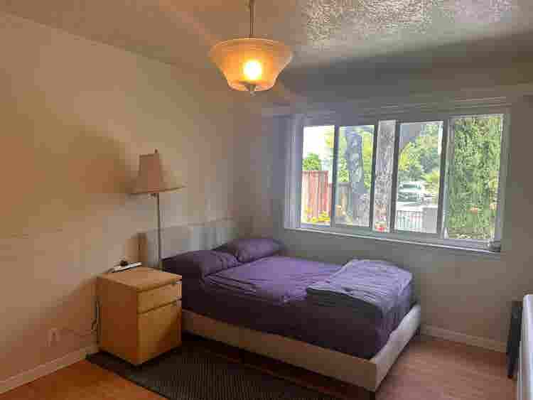 Single Room with Private Bathroom
