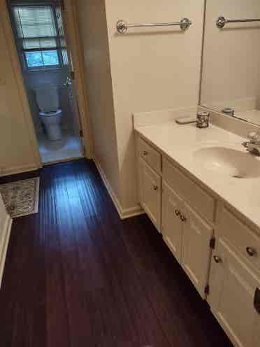 BROOKSTONE.furn upstrs.Sep ent/bath