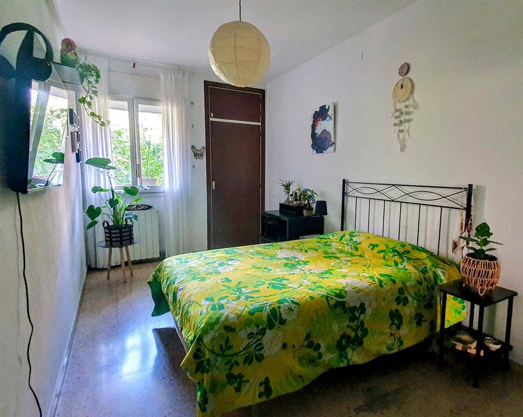 Habitación exterior en eixample