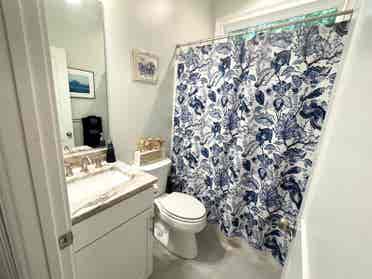 James Island Room Available!