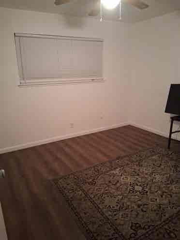 Share Room Rental