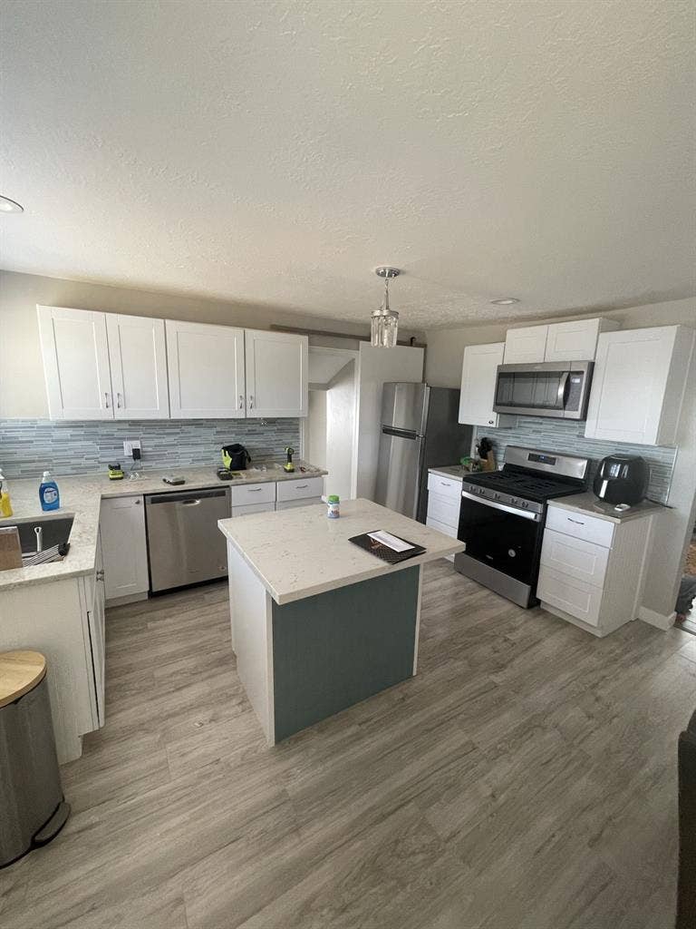 Two rooms for rent!!