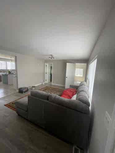 Two rooms for rent!!