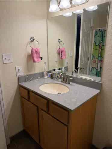 Looking for 3rd female roommate!