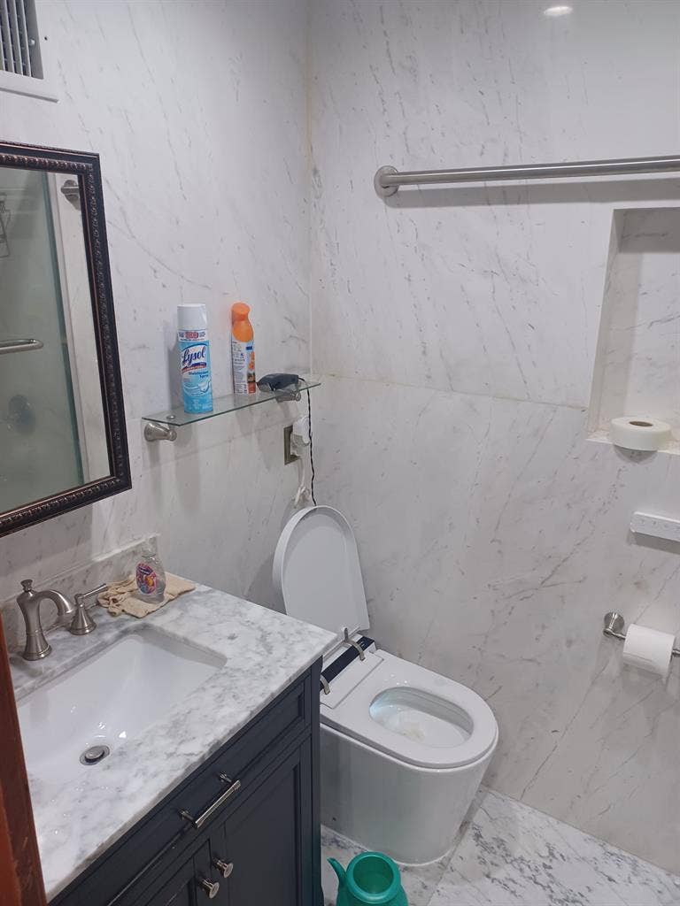 1st Floor in Queens
