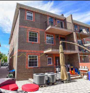 1st Floor in Queens