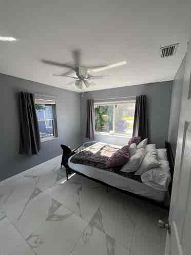 I RENT FURNITURE ROOM