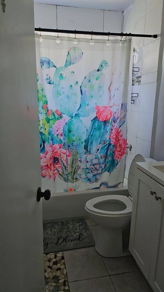 🌸 Peaceful Room for Rent $