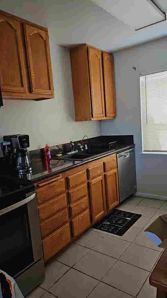 🌸 Peaceful Room for Rent $