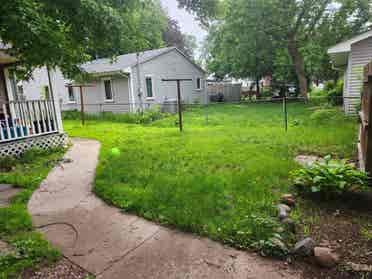 2 rooms available in a 4 br house