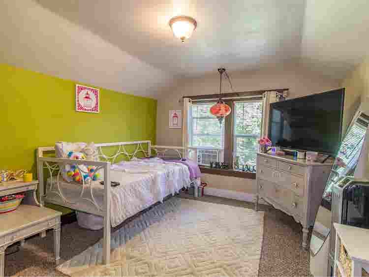 Bedrooms for rent
