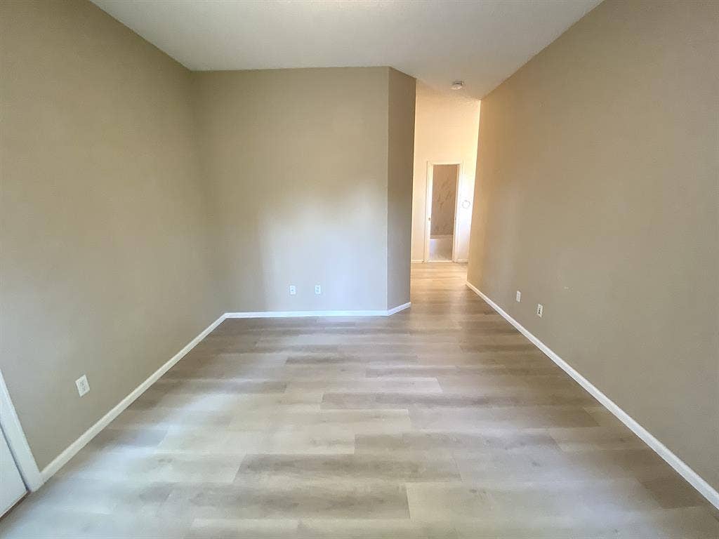 Unfurnished master bedroom