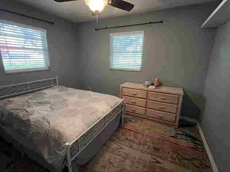 Quiet room on a horse property 😍