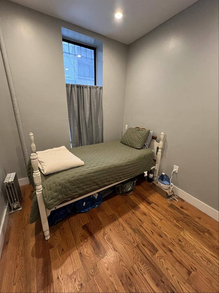 Washington Heights LEASE TAKEOVER