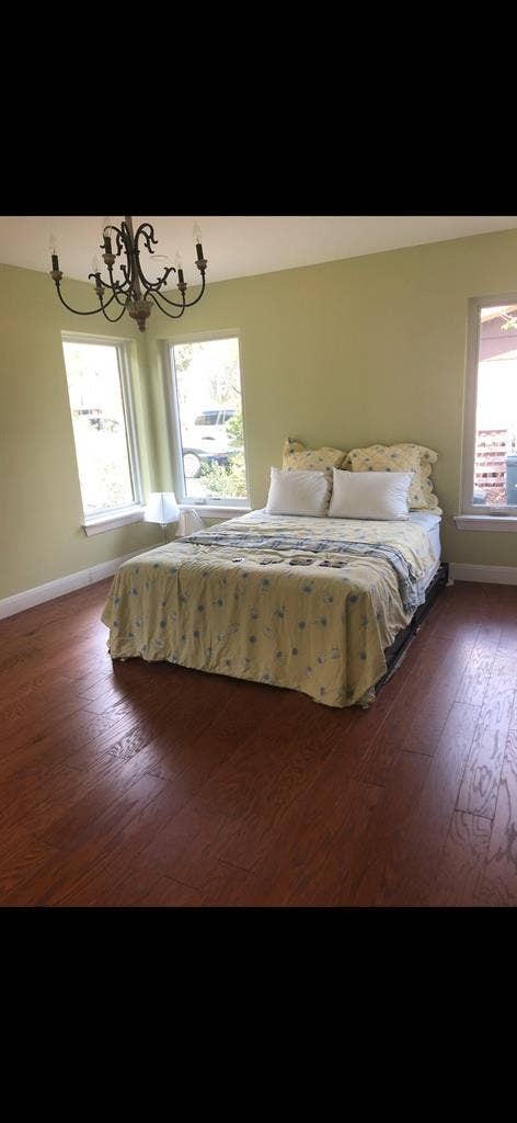 Beautiful furnished room in home.