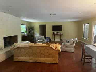 Beautiful furnished room in home.