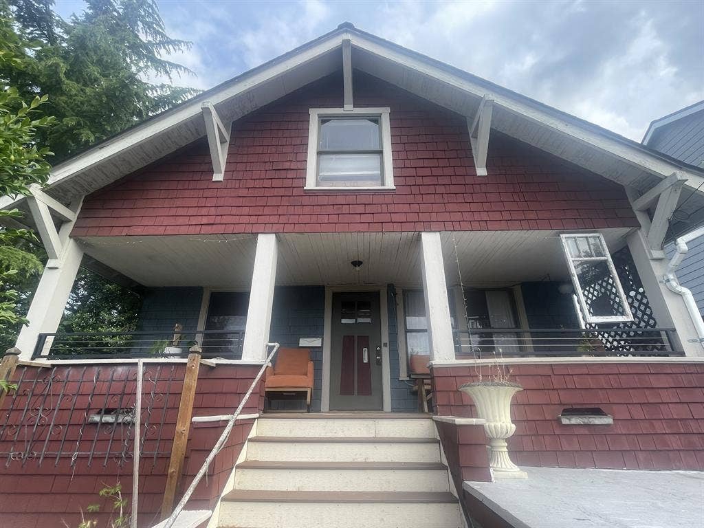 Room Available in First Hill