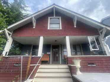 Room Available in First Hill