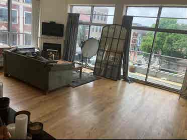 Room/Lease available starting